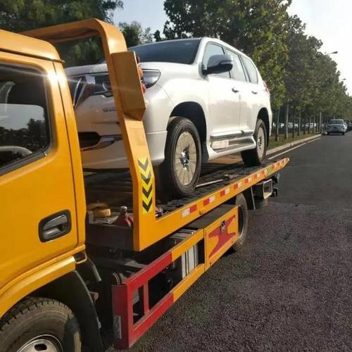 汽車(chē)拖掛小拖車(chē)可以上高速嗎？注意事項(xiàng)全解析