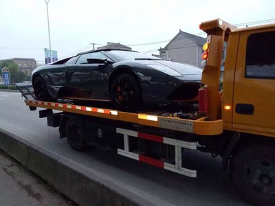 汽車(chē)拖車(chē)服務(wù)全攻略 何時(shí)需要、如何選擇及注意事項(xiàng)